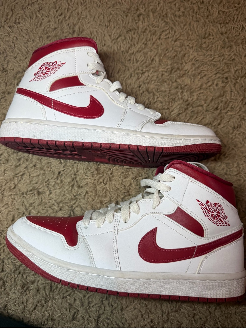 Nike Air Jordan 1 Mid - White/Red